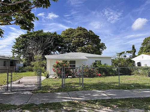 2481 NW 154th St Photo 1