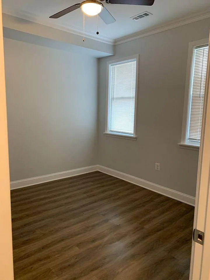 Building Photo - 4626 Reisterstown Rd #4