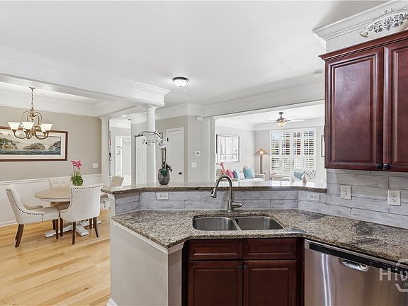 5th image of 2124 Whitemarsh Way