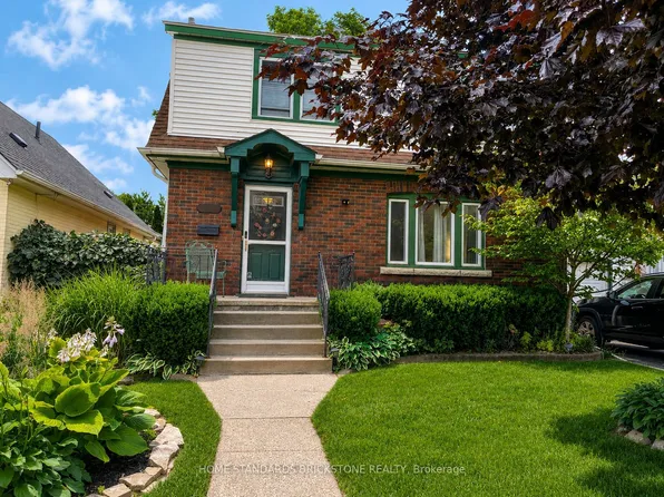 5400 Cedar St, Niagara Falls, ON L2E 2V3