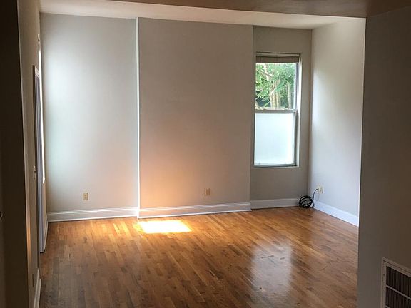 3rd image of 2149 Sinton Ave APT 3