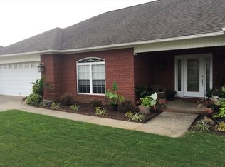 102 Wolf Howl Ln, Hot Springs, AR 71913