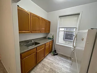 Rented by Metropolis International Realty Inc.