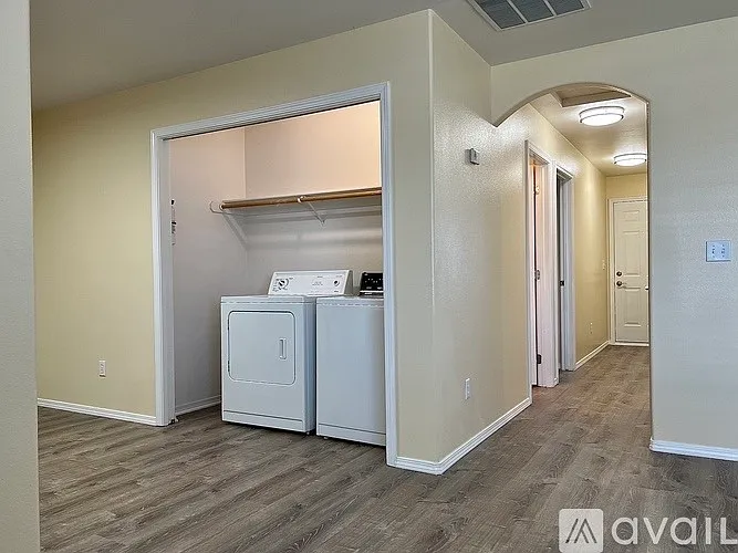 1298 NE Rockridge St #1298 — Photo 7