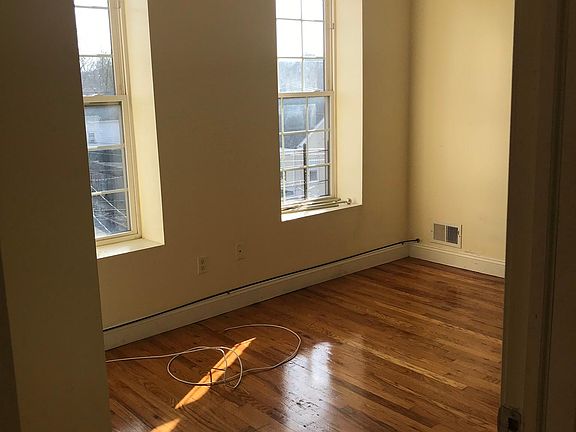 2nd image of 91 Broad St #3B