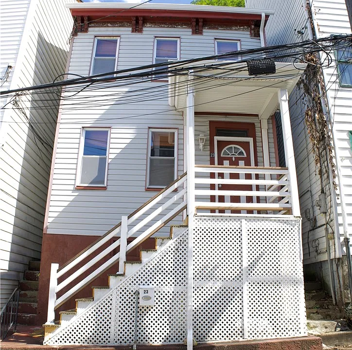 23 Kosciusko Way