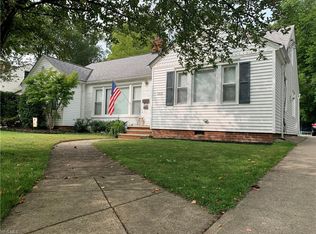 368 Columbia Rd, Bay Village, OH 44140