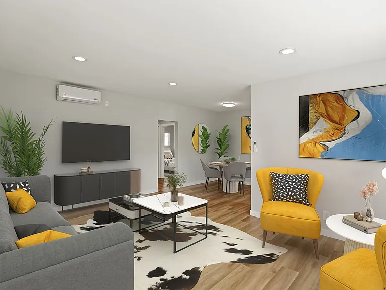 1352 W 36th Street apartments — Photo 6