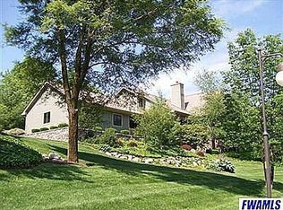 7025 Woodcroft Ln, Fort Wayne, IN 46804
