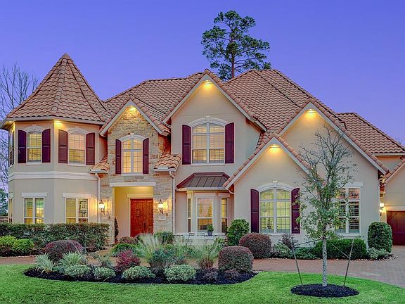 Study and Upstairs Master Option is located to the left with a beautiful view of the Lake.