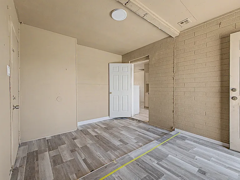 5828 N 63rd Dr — Photo 19