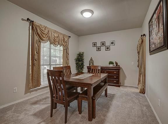 4th image of 3609 Almond Ln
