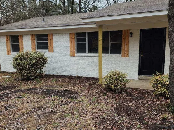 9104 Longacre Dr, Little Rock, AR 72205