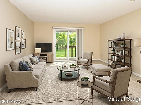 4th image of 5313 Country Club Ln