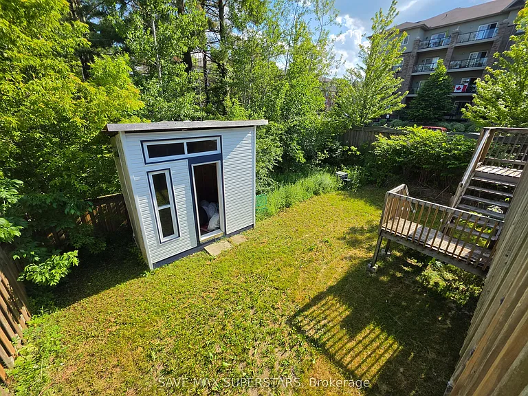 222 Phillips St #UPPER — Photo 31