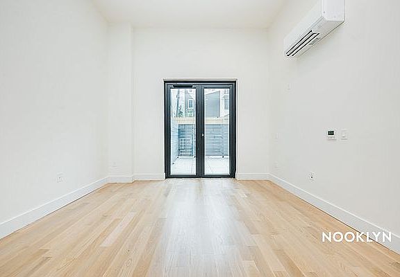 5th image of 250 Gold St #112