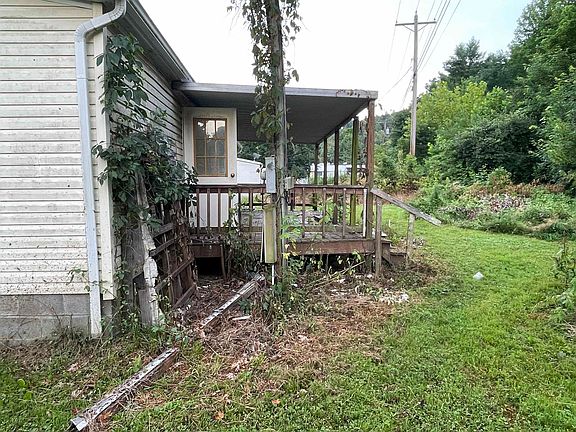 2nd image of 103 Mary Ct
