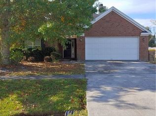 380 Creekside Cir, Ellabell, GA 31308