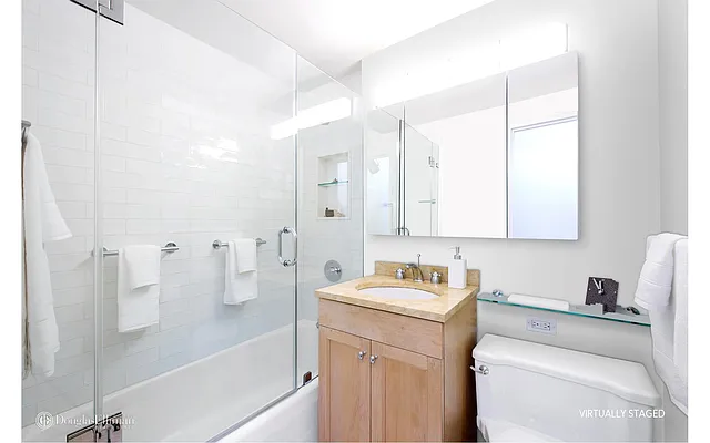 Sold by Douglas Elliman | media 14