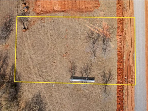 2208 Winter Ridge Rd, Blanchard, OK 73010