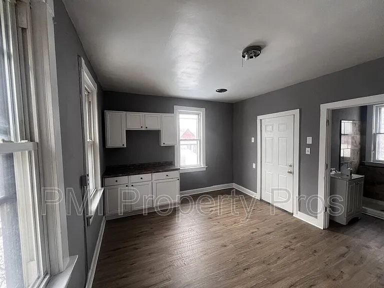 2945 N 23rd St — Photo 26