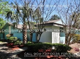 202 Courageous Ct N, Atlantic Beach, FL 32233