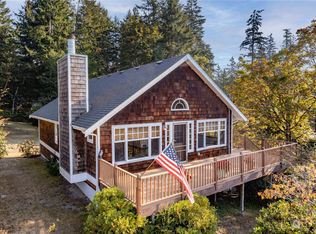 495 6th Ct, Fox Island, WA