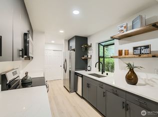 Cambridge Court, Seattle, WA 98115