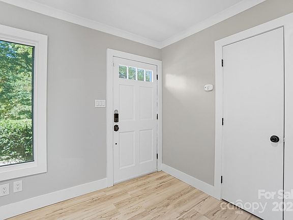 5th image of 7108 Ludwig Dr