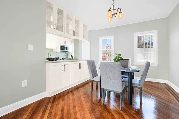 Sold by Mitra Hakimi Realty Group, LLC | media 13