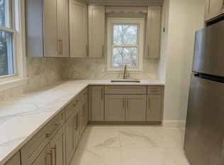 122 Terrace Ave FLOOR 2, Hempstead, NY 11550