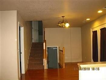 4th image of 4548 Scenic Ave