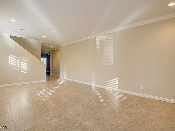 4th image of 6826 Dovecote Ave