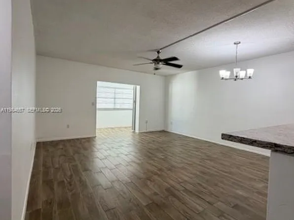 9159 SW 77th Ave, Miami, FL