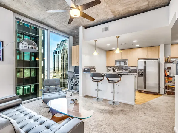 415 Church St APT 2007, Nashville, TN 37219