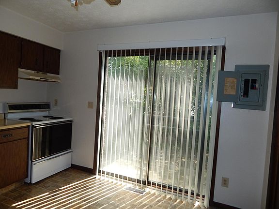 5th image of 1935 E Central Ave APT 3