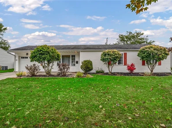 59 Alys Dr E, Depew, NY 14043