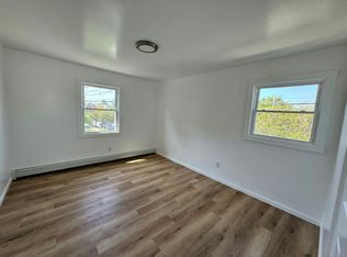 1 W 19th St #2R, Linden, NJ 07036