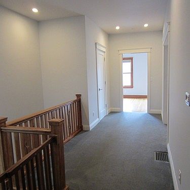 5th image of 5922 California St