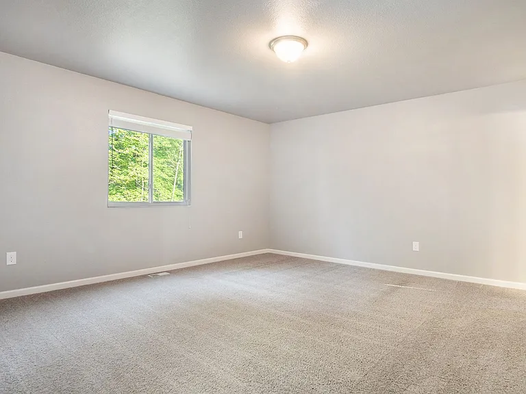 1002 Richard Ave — Photo 14
