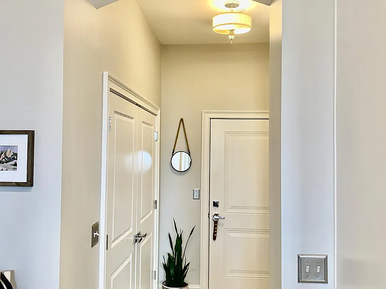 77 Van Dam St #201 — Photo 22
