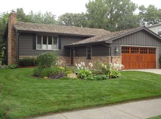 4718 Coffey Ln, Minneapolis, MN 55406