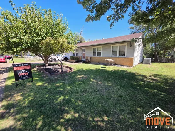 1021 N Roosevelt Ave, Liberal, KS 67901