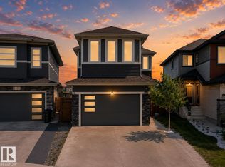 1927 18th St NW, Edmonton, AB T6T 2K9