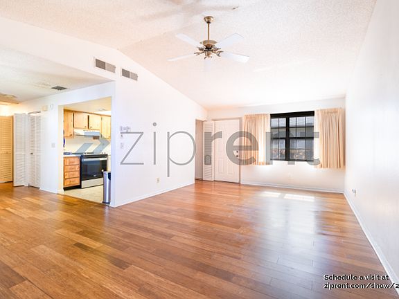 5th image of 3122 37th Ln S APT A