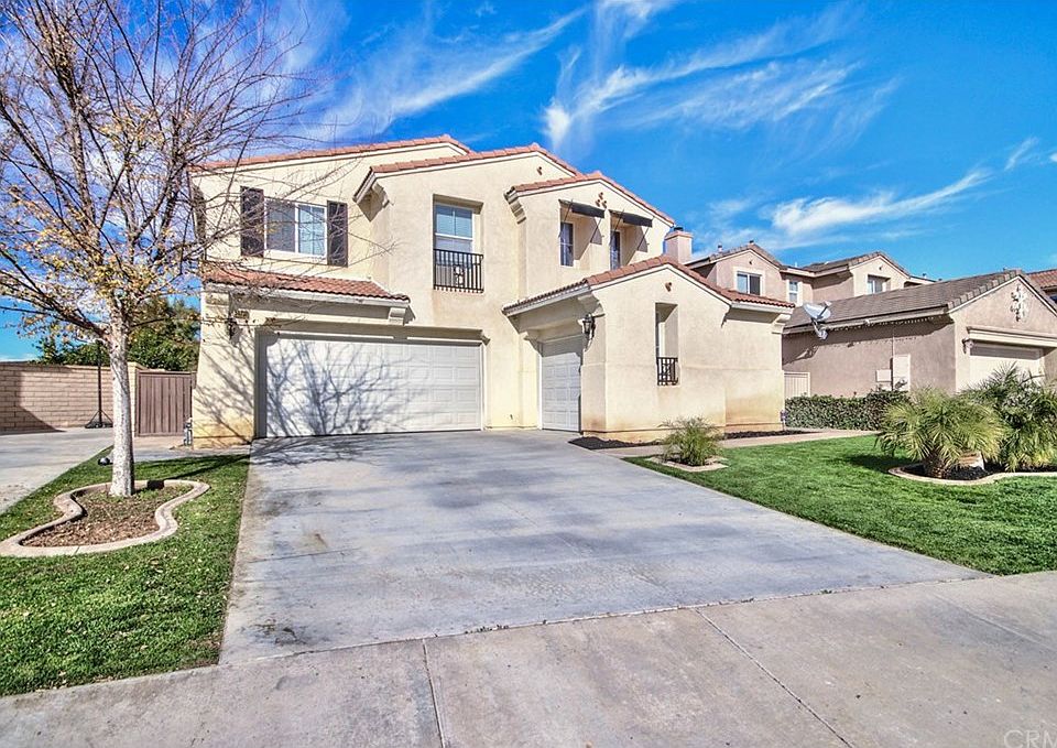 1st image of 34731 Chinaberry Dr