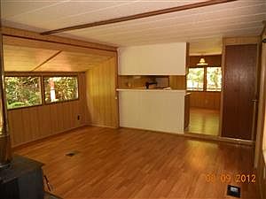 4th image of 17845 Purves Ave NE