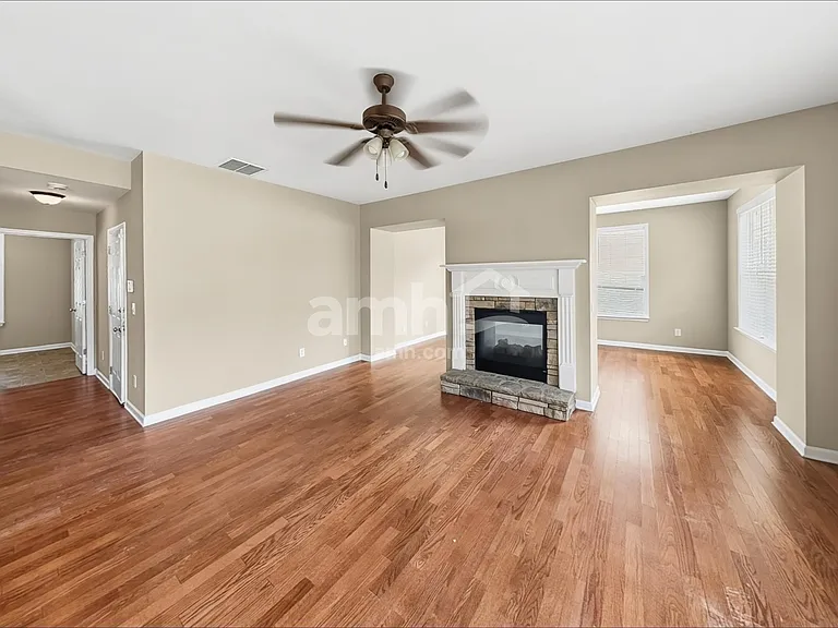 1830 Madrid Falls Dr — Photo 6