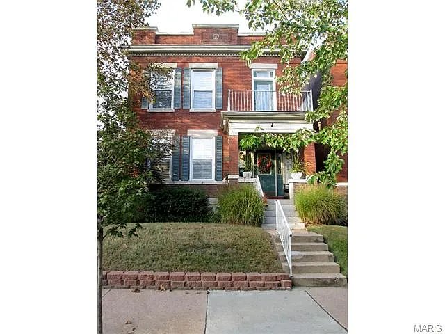 3327-3329 Halliday Ave photo 1