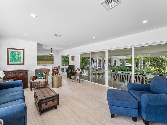4th image of 545 NW 7th Street